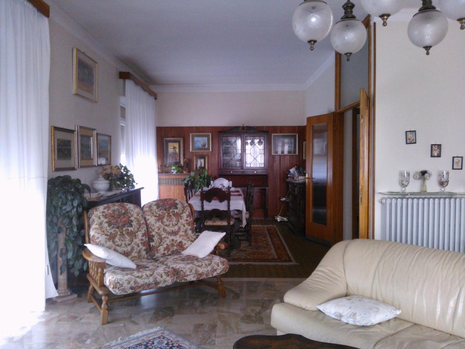 B&B Il Glicine Bedizzole Экстерьер фото