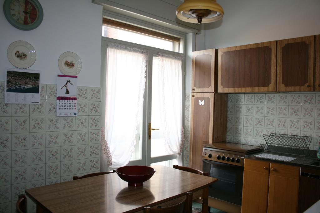 B&B Il Glicine Bedizzole Экстерьер фото