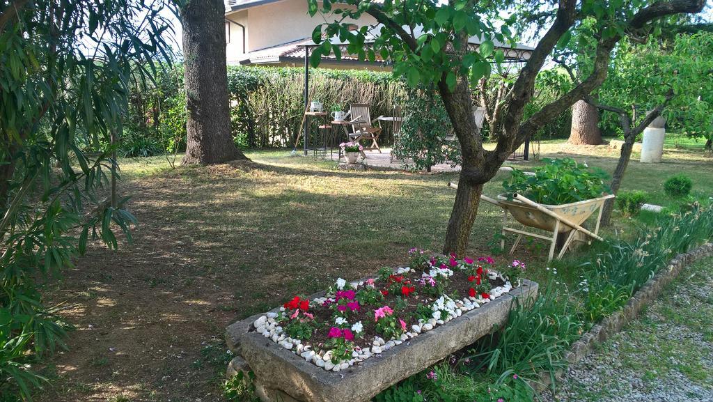B&B Il Glicine Bedizzole Экстерьер фото